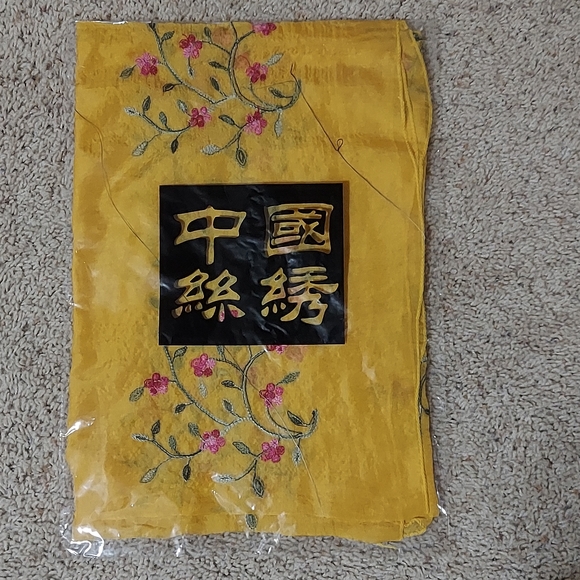 Chinese Embroidery Chiffon Scarf - Picture 6 of 6